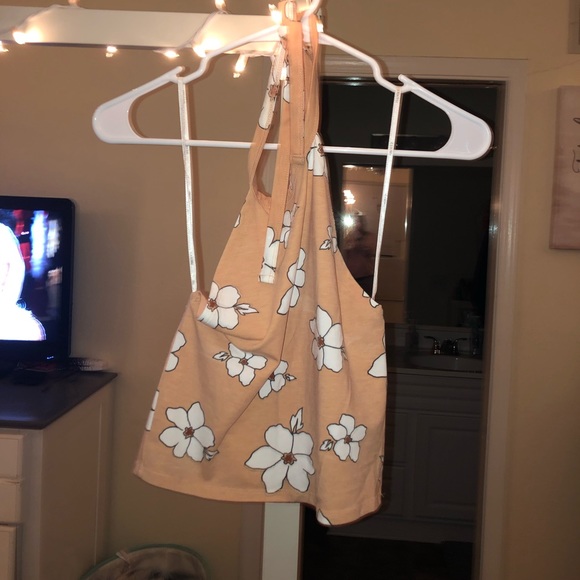 Flower halter crop too - Picture 1 of 1